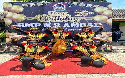 PENTAS SENI SISWA-SISWI SMPN 2 AMBAL